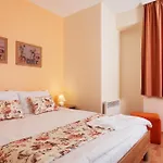 Aparthotel Bright House